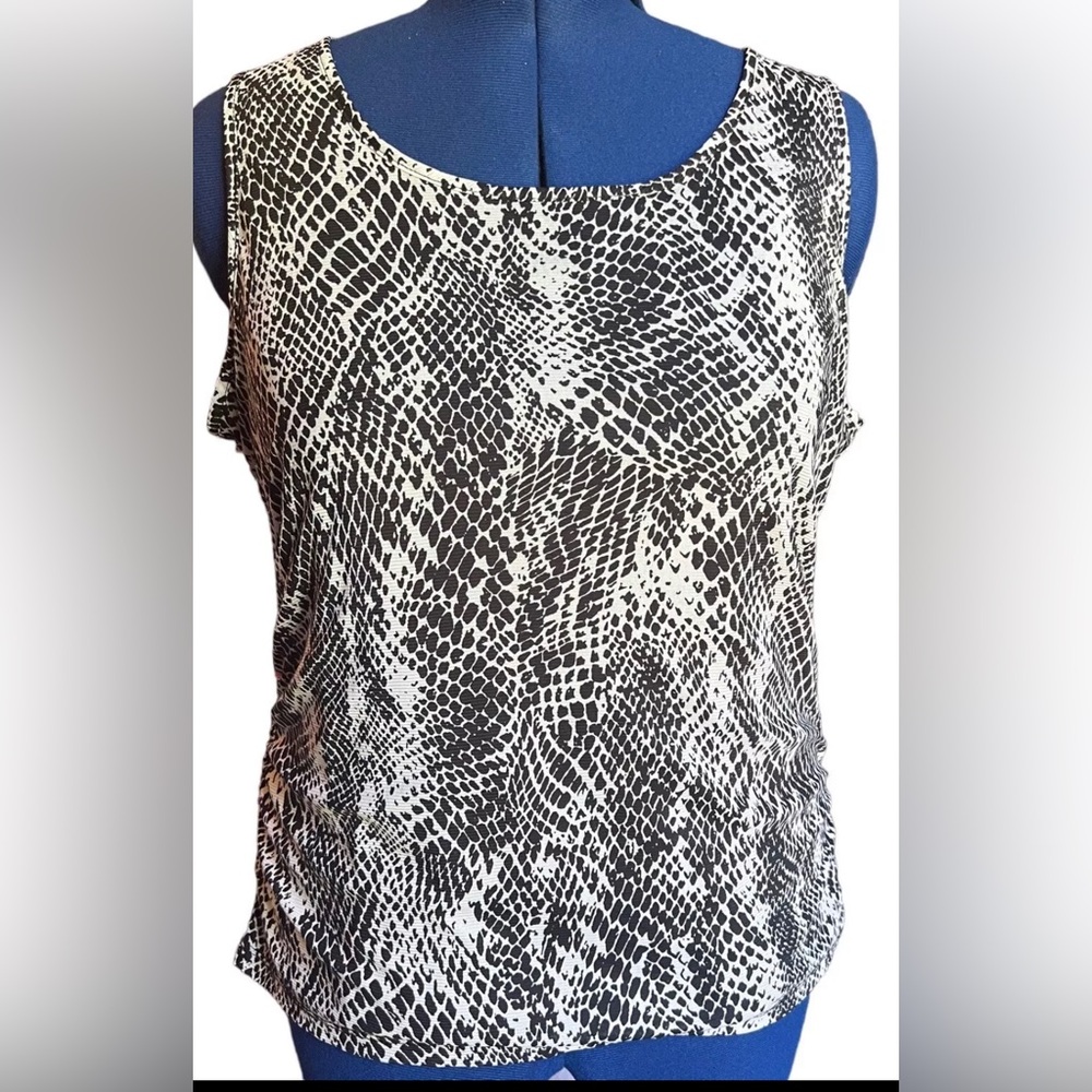Chicos Black White Snake Print Lined Tank Top Ruched Sides  Sz Chicos 3 = Large